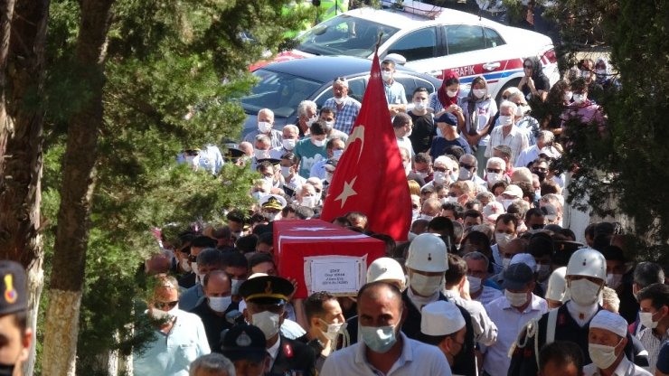 Giresun Şehidi Uzman Çavuş Kıran toprağa verildi