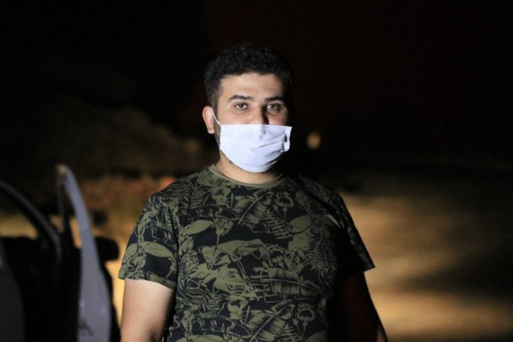 Kozan’da can pazarı! Rüzgarın etkisiyle büyüyen yangından kaçıyorlar