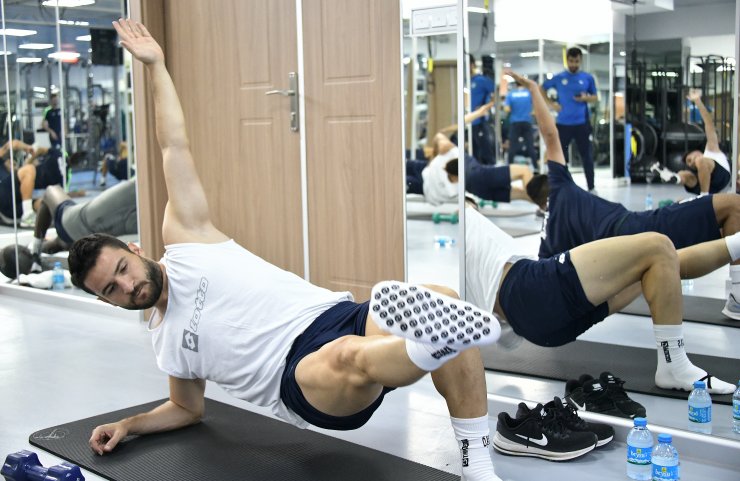 Transferde sessiz davranan Konyaspor yeni sezon hazırlıklarına devam ediyor