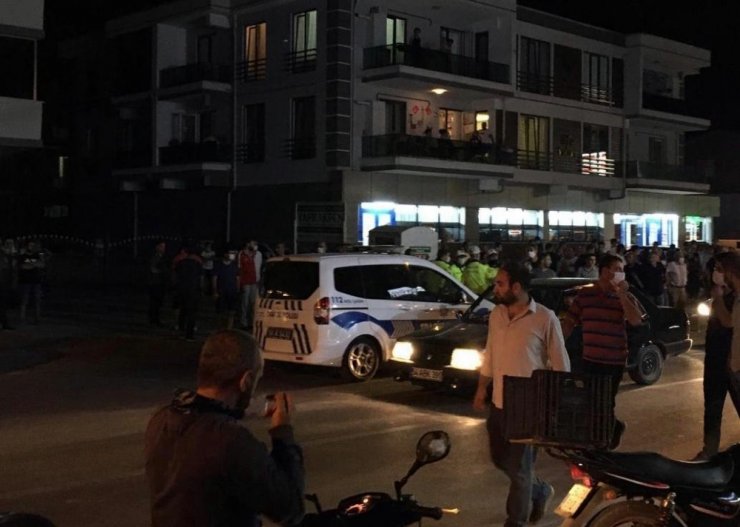 Marketten çıkan 2 çocuğa motosiklet çarptı! Çocuklar ve sürücü yaralandı