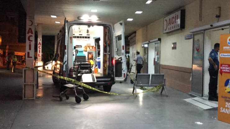 Gece yarısı dehşet saçtılar! 2 kişi olay yerinde 1 kişi de ambulansta öldürüldü