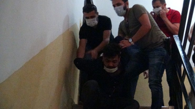 Gazetecileri dolandırmak isteyince! Yakayı böyle ele verdiler