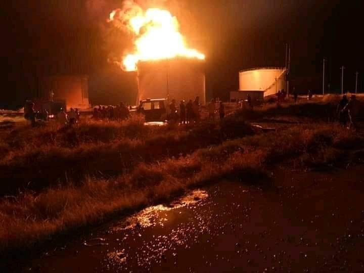 Musul’da petrol rafinesinde dev tankta yangın çıktı! 4 tanka daha sıçrayabilir