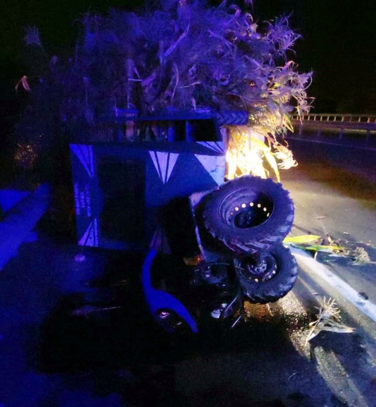 Tır patpata çarptı: 1’i ağır 3 yaralı