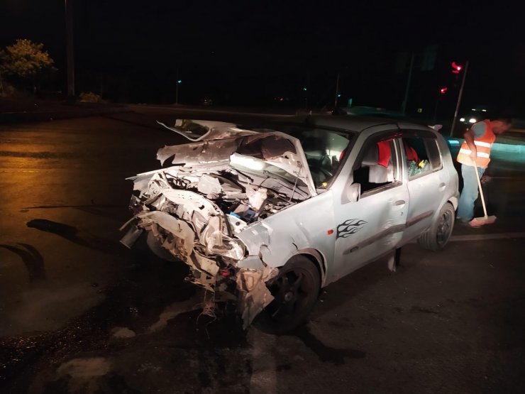 Kozan'da feci kaza! 3'ü ağır 6 kişi yaralandı