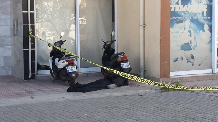 13'ncü kattan düşerek ölen şahsın Erkan Çelebi olduğu ortaya çıktı