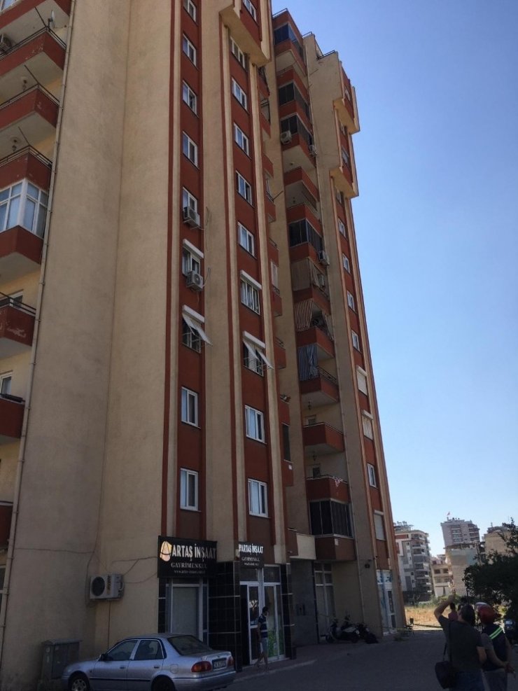 13'ncü kattan düşerek ölen şahsın Erkan Çelebi olduğu ortaya çıktı