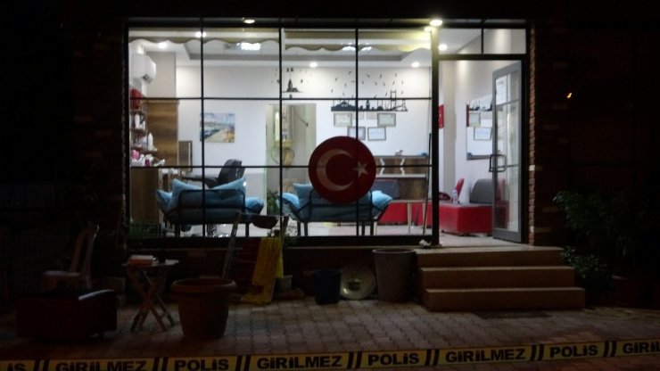 Berber dükkanına silahlı saldırı! 1 kişi öldü