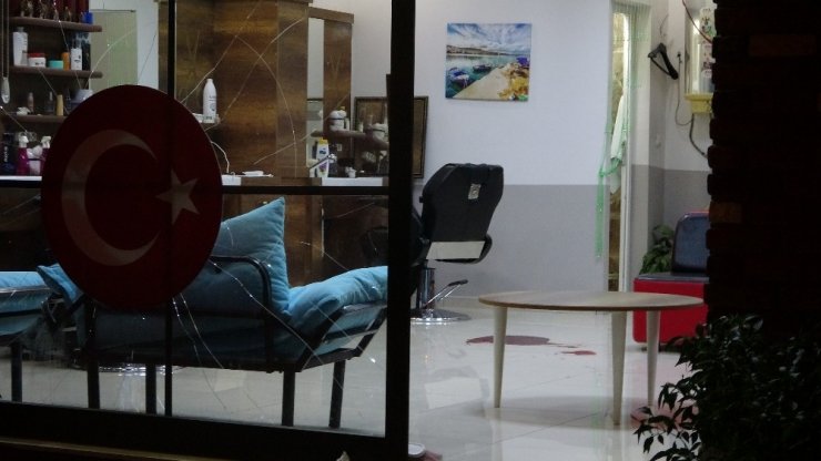 Berber dükkanına silahlı saldırı! 1 kişi öldü