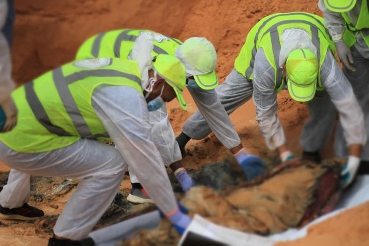 Libya’nın kurtarılan Terhune kentinde ikinci toplu mezar bulundu