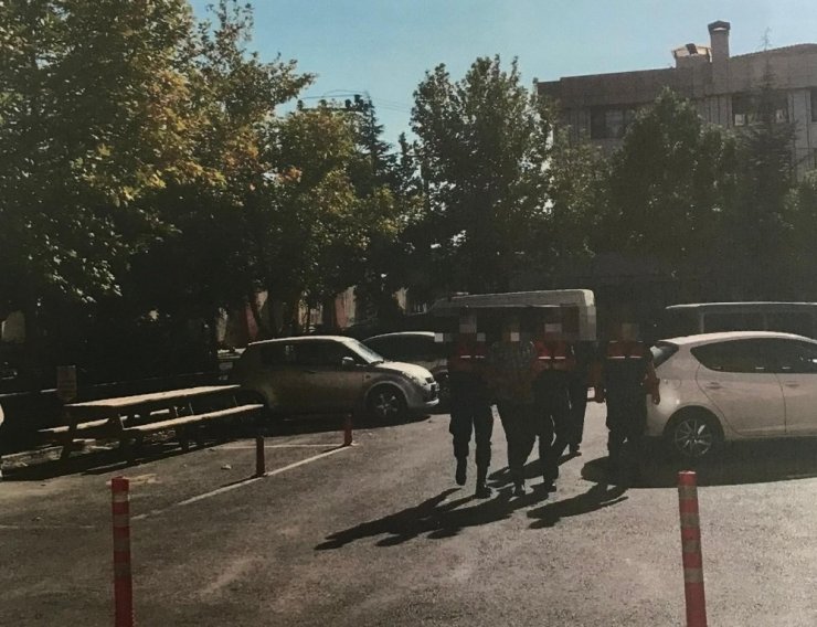 Afyonkarahisar'da termal villaya fuhuş operasyonu! 2’si kadın 4 gözaltı