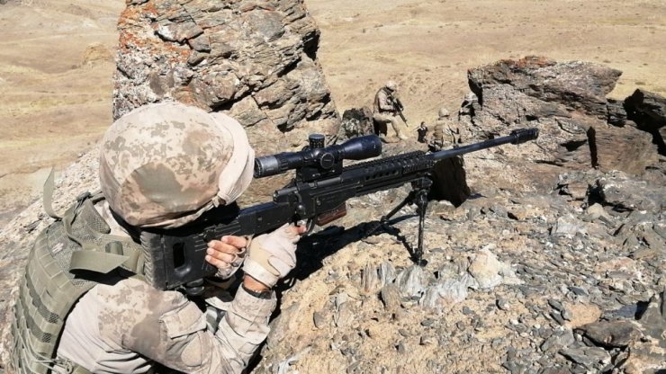 Dev terör operasyonu! 1040 özel eğitimli personelle inlerine giriliyor