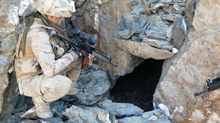 Dev terör operasyonu! 1040 özel eğitimli personelle inlerine giriliyor