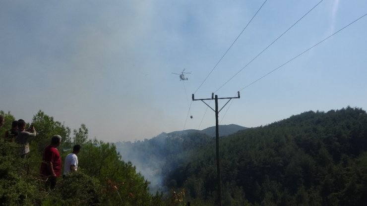 Kozan’da ekipler ve köylüler seferber oldu! Orman yangını söndürüldü