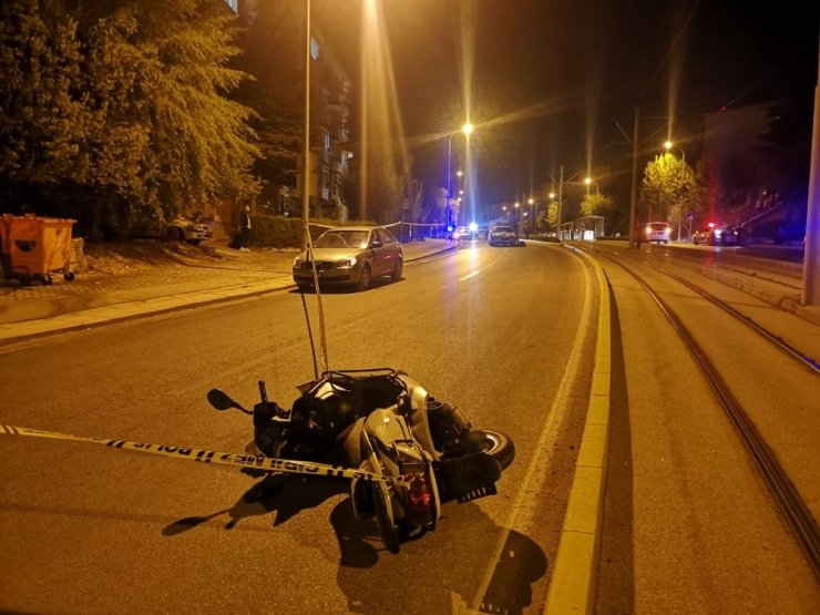 Motosikleti ile kaza yapan polis ağır yaralandı