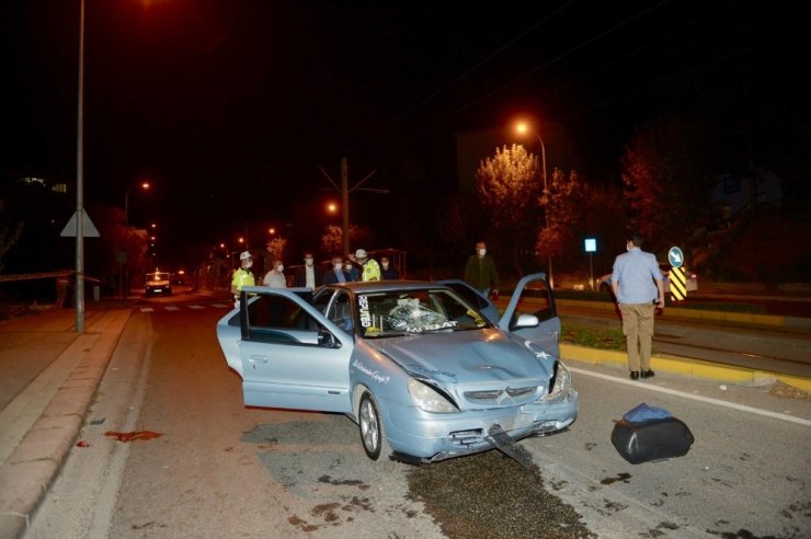 Motosikleti ile kaza yapan polis ağır yaralandı