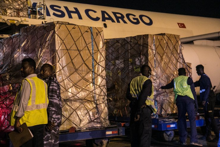 Türk Kızılay ve Katar Kızılayının tıbbi yardımları Sudan'a ulaştı