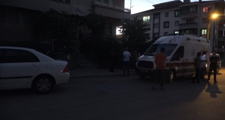 Yalnız yaşayan 70 yaşındaki adam evinde ölü bulundu