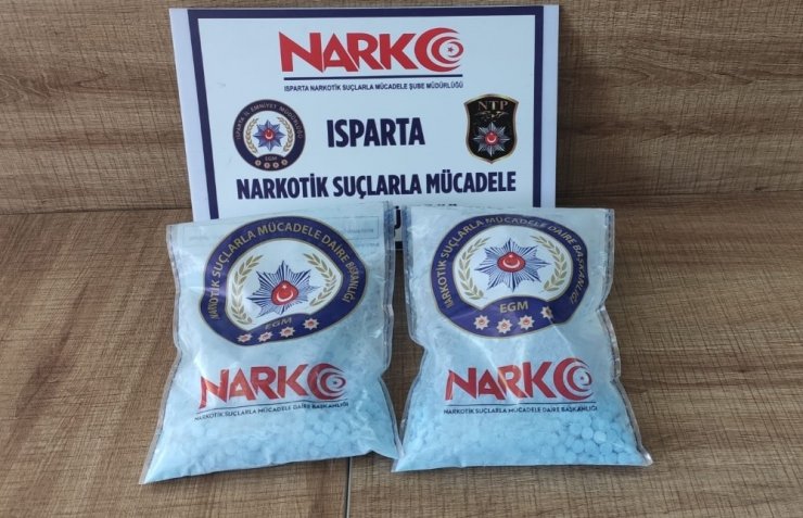 Isparta'da polsten şok operasyon! Yolcunun çantasından çıktı