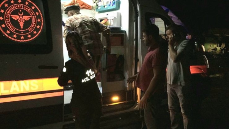 Arazi aracı traktörle çarpıştı! 3 yaralı