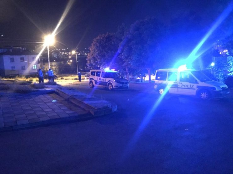 Çeçenistan Parkı'nda 3 kişi bıçaklandı