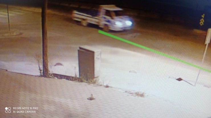 Konya'da boru hırsızları güvenlik kamerası sayesinde yakalandı