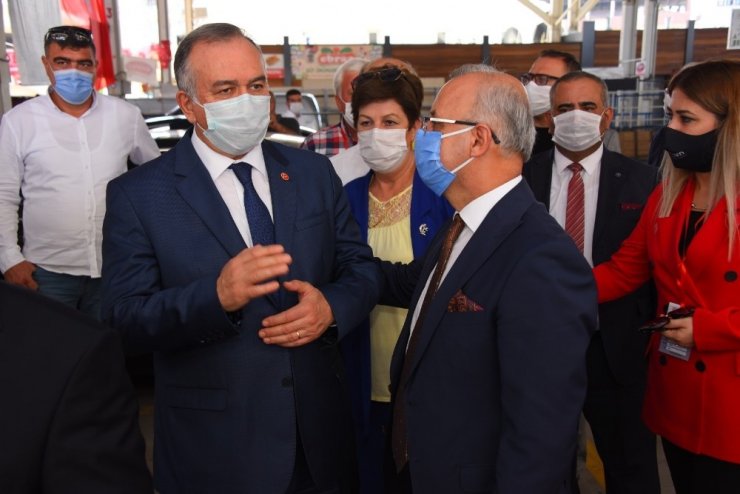 MHP İlçe Başkanı Mehmet Akın güven tazeledi