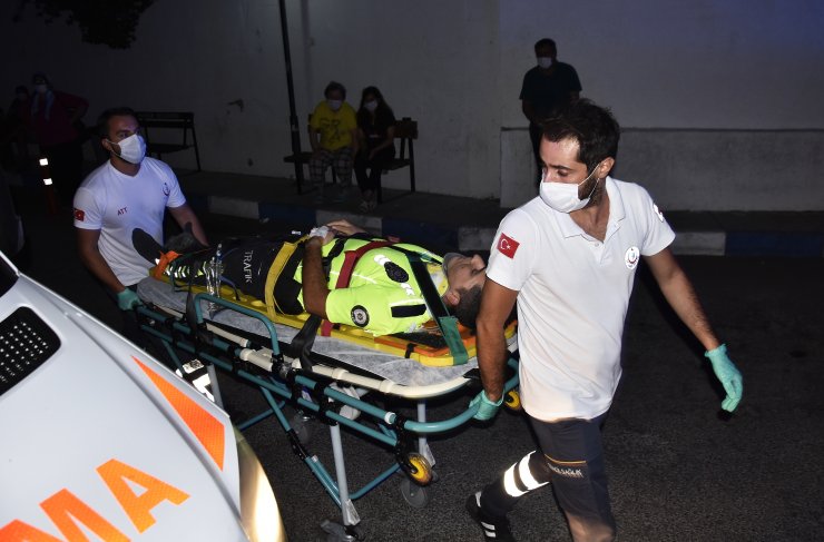 Zincirleme trafik kazası! 1'i polis 3 yaralı