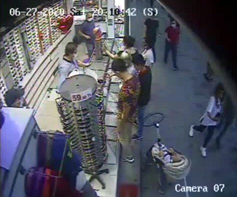 “Sevgili görünümlü” hırsızların çanta hırsızlığı kamerada