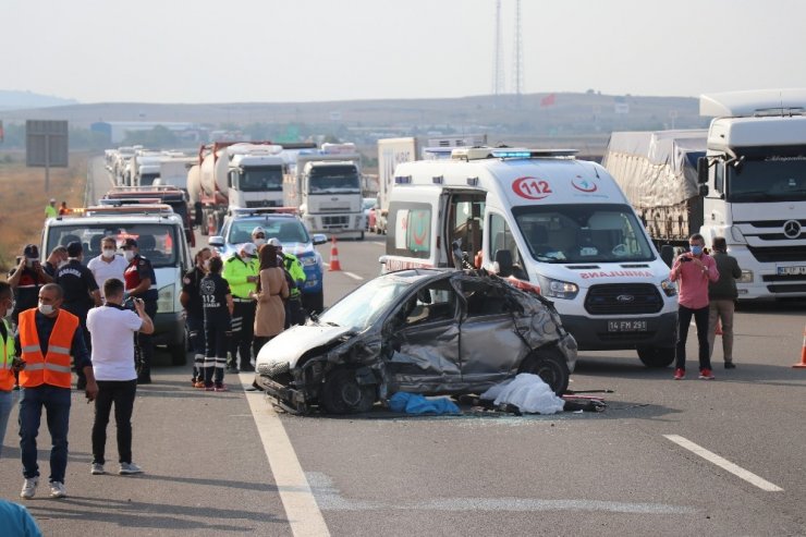 TEM’de feci kaza: 1 ölü, 1 yaralı