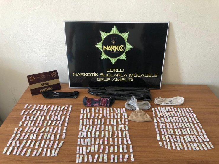 Çorlu’da polis zehir tacirinin zulasını buldu