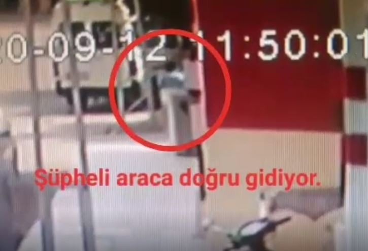 Otodan hırsızlık anları güvenlik kamerasında
