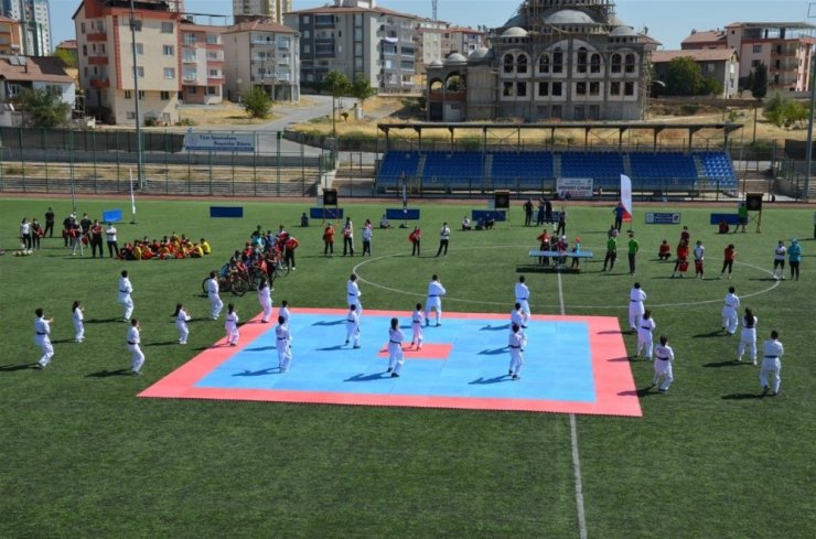 Avrupa Spor Haftası etkinliği açılışı ilgi gördü