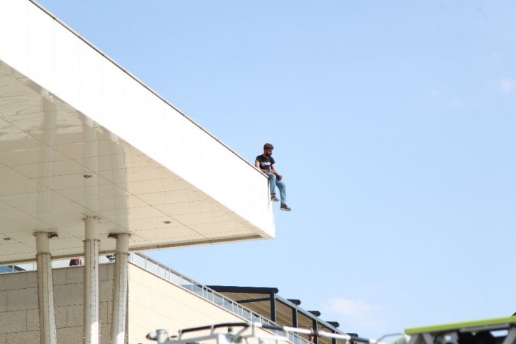 Konya'nın intihar rekortmeni bu sefer AVM çatısına çıktı!