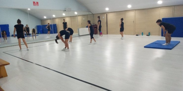 Spor merkezlerinde antrenmanlar devam ediyor