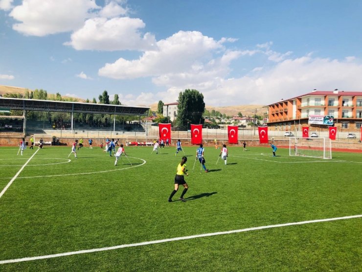 Şahinbey Ampute galibiyetle başladı