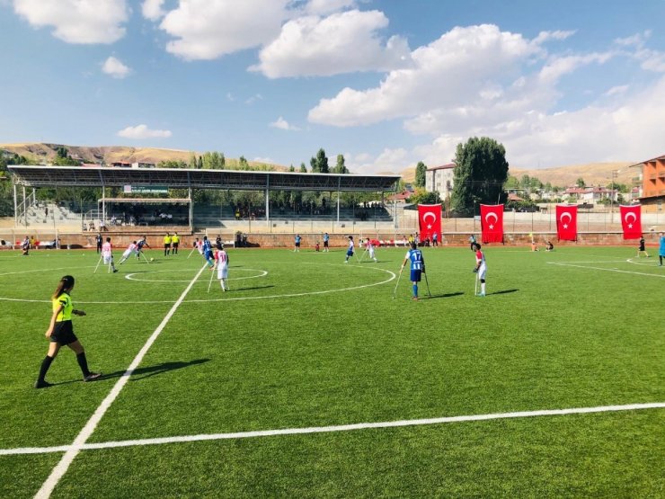 Şahinbey Ampute galibiyetle başladı