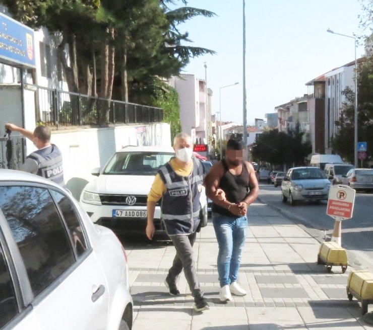 Ayçiçeği hırsızlarını lastik izi yakalattı