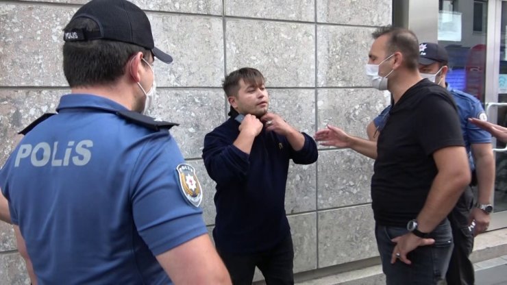 - Tuzla’da maskesiz şahıstan polise tehdit