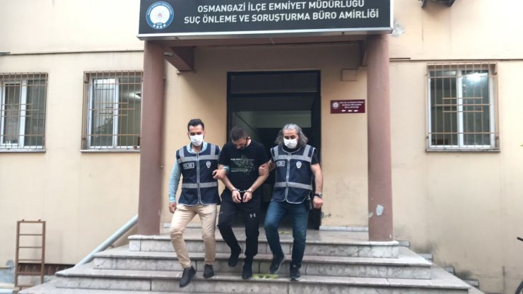Bursa'da 3 kişiyi silahla yaralayan şüpheli yakalandı