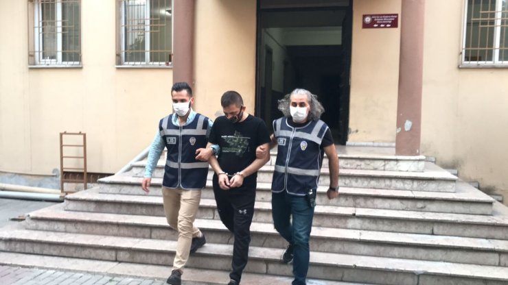 Bursa'da 3 kişiyi silahla yaralayan şüpheli yakalandı