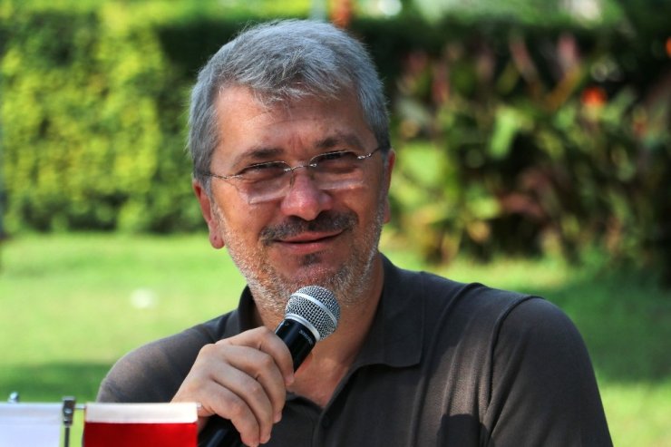 Bayram Akgül: "Fatih hocanın lisansla ilgili problem vardı, onu çözemedik"