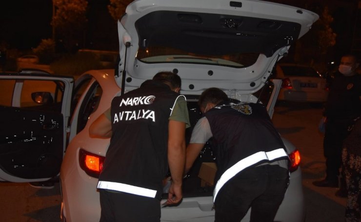 Antalya’da 250 polisle şok narkotik uygulaması