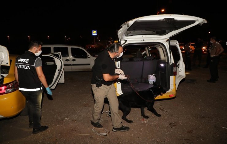Antalya’da 250 polisle şok narkotik uygulaması