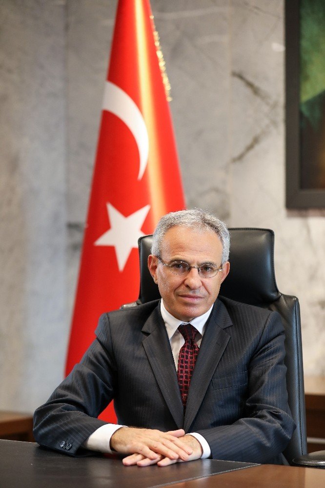 Yeni Rektör’den çiçek yerine bağış talebi