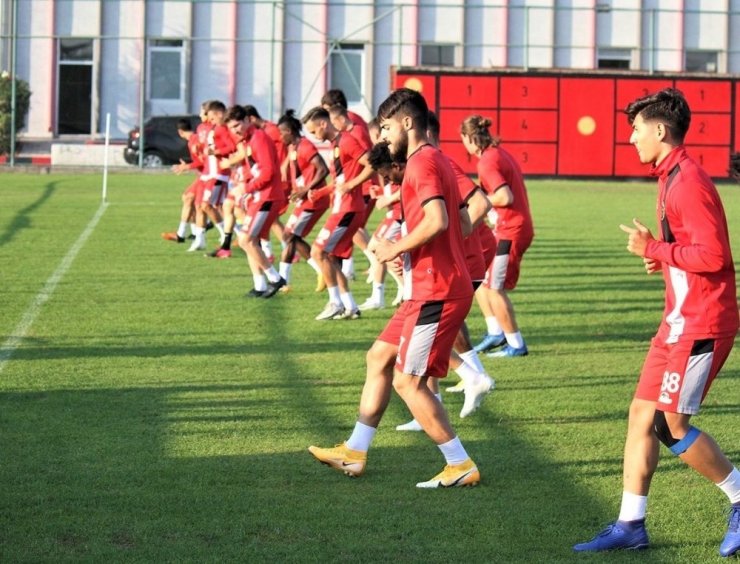 Eskişehirspor’un genç oyuncuları gözünü Altay’a dikti