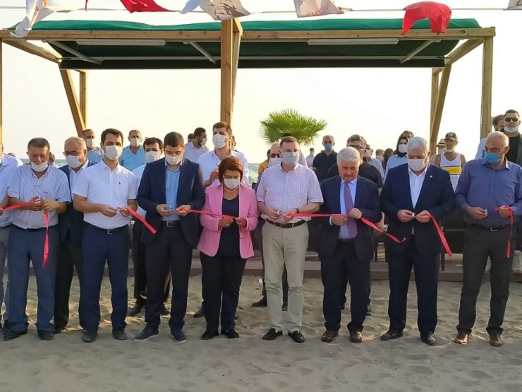 Yenilenen Burnaz Aile Plajı hizmete açıldı