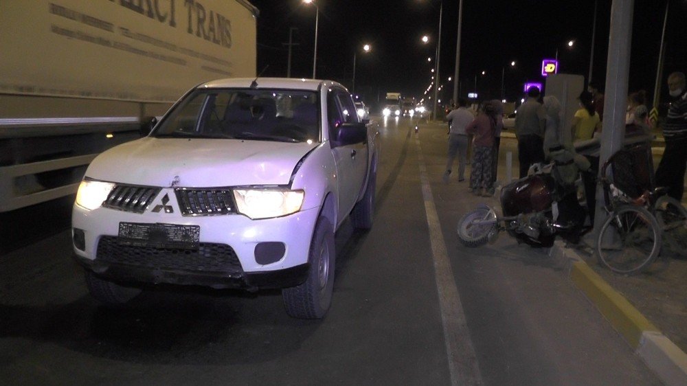 Konya'da üç tekerli elektrik bisiklet kamyonetle çarpıştı! 2 yaralı