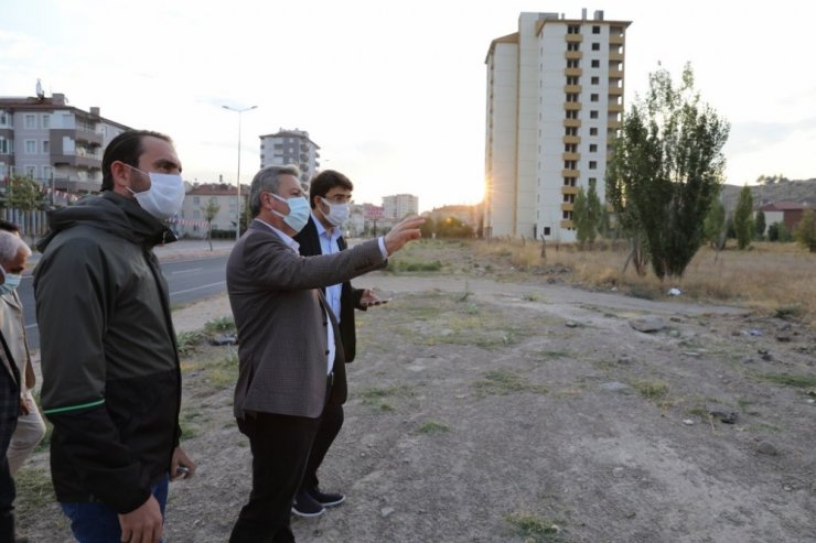 Başkan Palancıoğlu ekibi ile Hürriyet ve Yeniköy Mahallelerinde