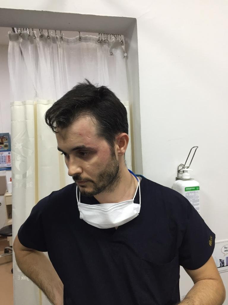 Sağlık çalışanı hasta ve 4 yakınının saldırısına uğradı!